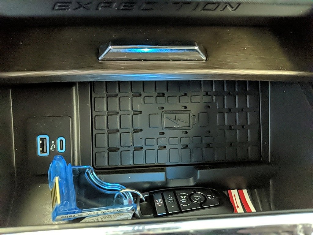 Used 2023 Ford Expedition Limited image 24