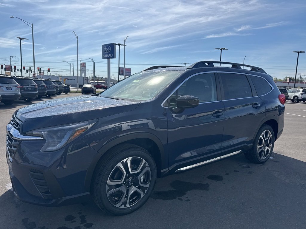 New 2025 Subaru Ascent Limited image 3