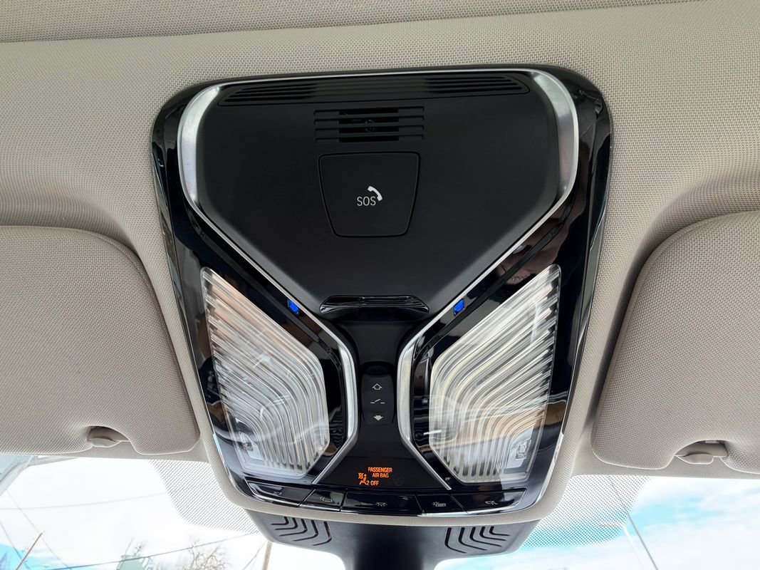 Used 2016 BMW 750i xDrive xDrive image 33