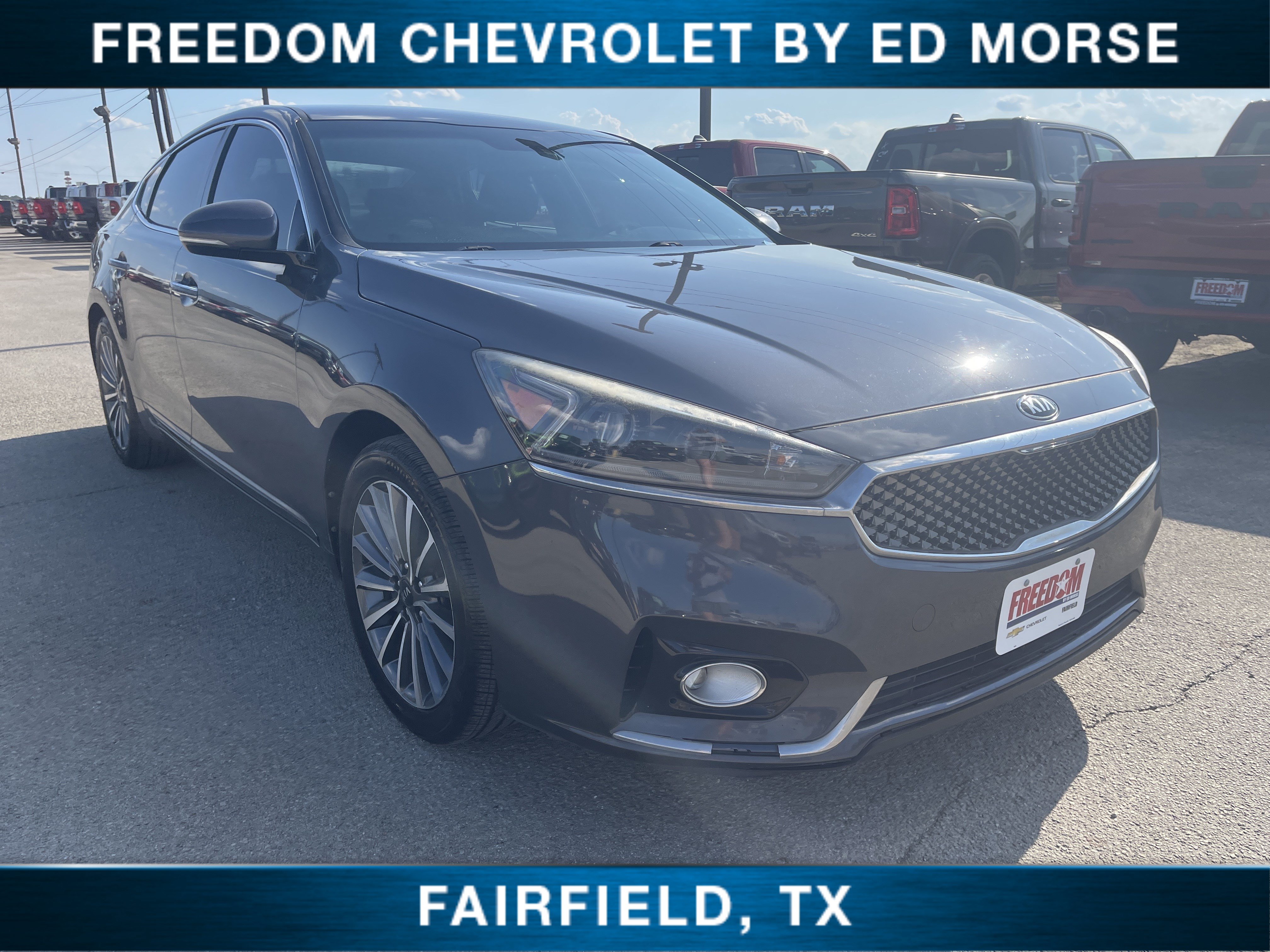 Used 2017 Kia Cadenza Premium