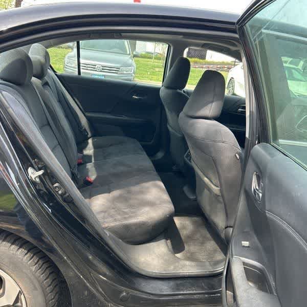Used 2017 Honda Accord EX image 17