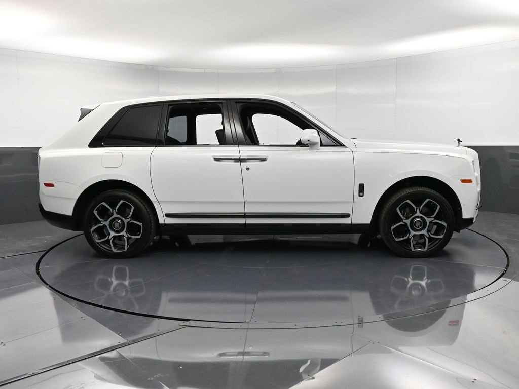 Certified 2021 Rolls-Royce Cullinan Black Badge image 9