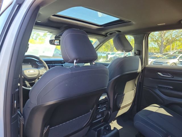 Used 2024 Jeep Grand Cherokee L Laredo w/ Trailer Tow Package image 11