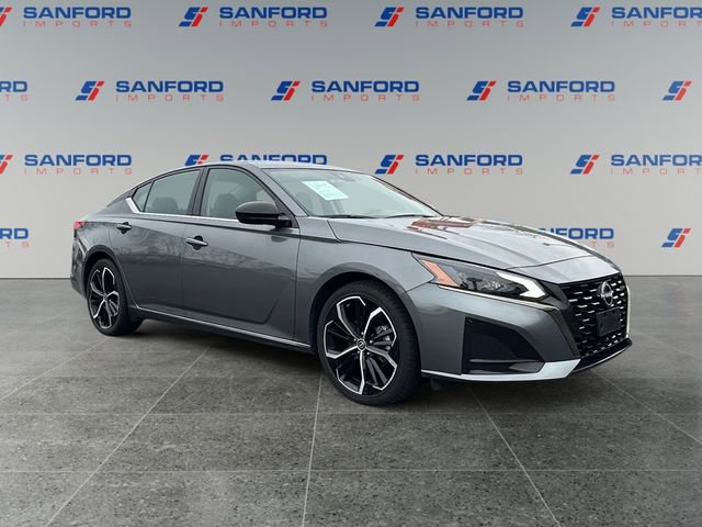 Used 2024 Nissan Altima 2.5 SR image 7