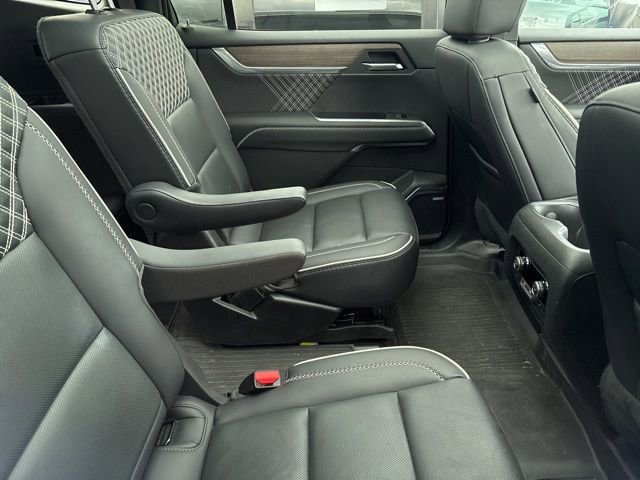Used 2024 GMC Acadia Denali FWD image 9
