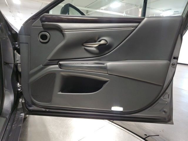 Used 2020 Lexus ES 350 w/ Premium Package image 27
