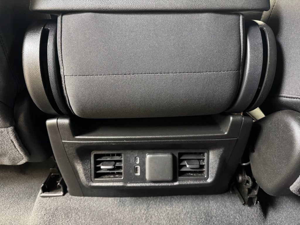 Used 2025 Chevrolet Silverado 2500 LT AWD/4WD image 18
