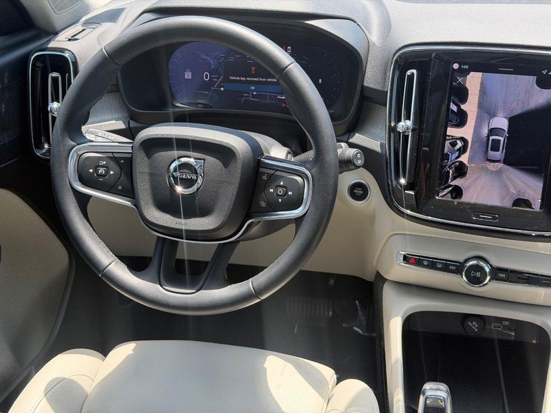 Certified 2026 Volvo XC40 B5 Plus AWD/4WD image 13