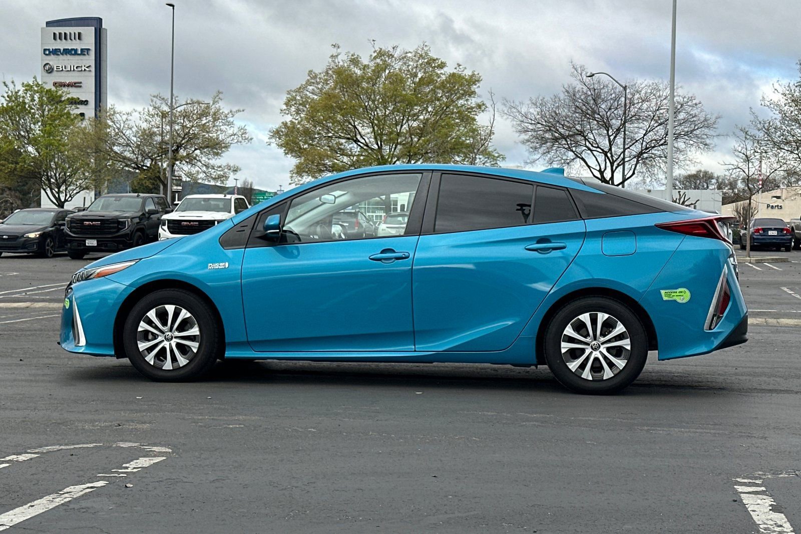 Used 2022 Toyota Prius Prime XLE image 7