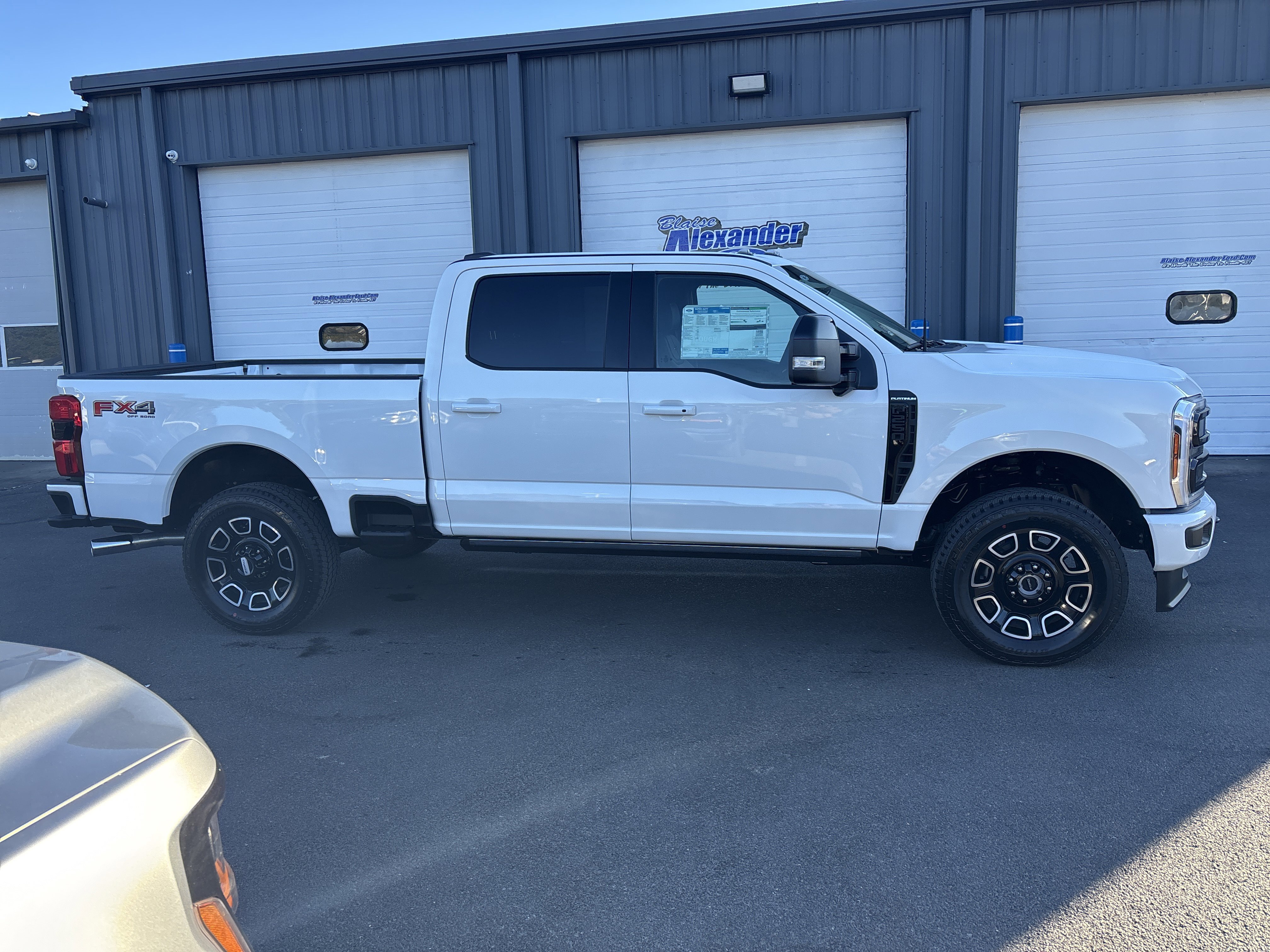 New 2026 Ford F250 4x4 Crew Cab Super Duty image 2