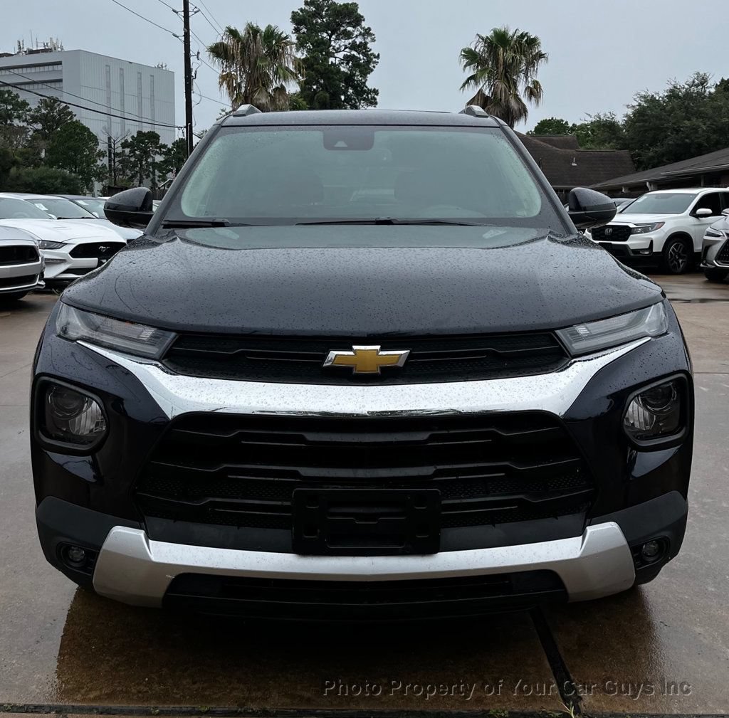Used 2021 Chevrolet TrailBlazer LT w/ Sun and Liftgate Package FWD image 2