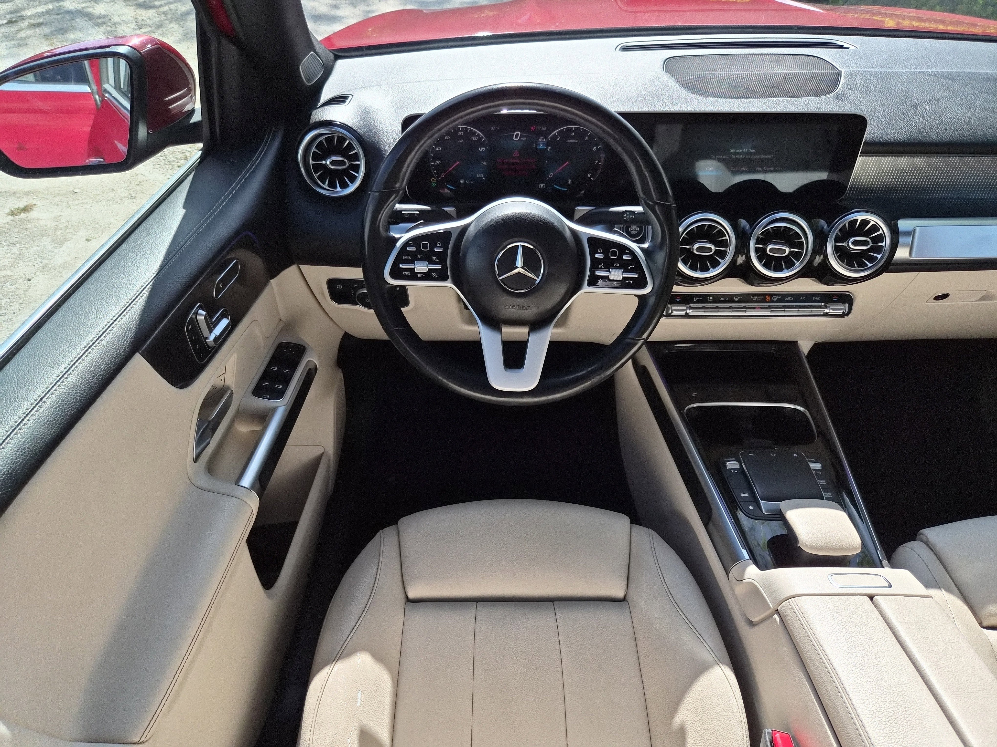 Used 2021 Mercedes-Benz GLB 250 4MATIC w/ Premium Package image 13