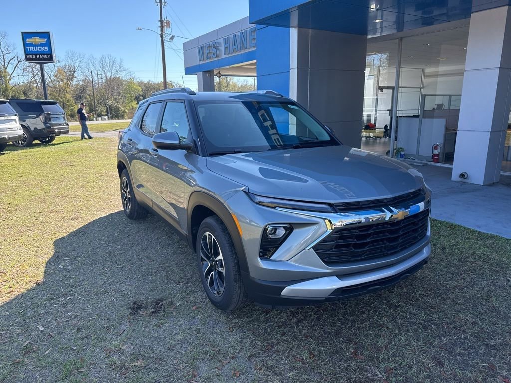 New 2026 Chevrolet TrailBlazer LT image 2