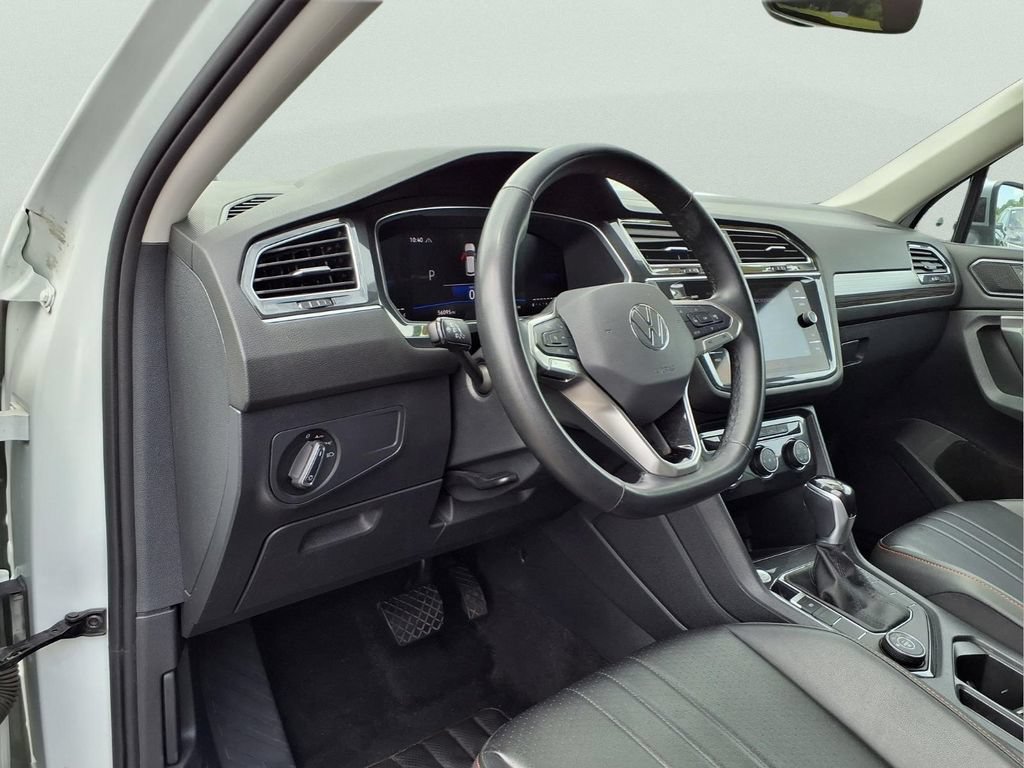 Used 2024 Volkswagen Tiguan Wolfsburg Edition AWD/4WD image 8