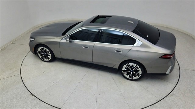 Used 2025 BMW i5 xDrive40 image 83