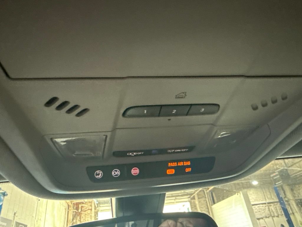 Used 2018 GMC Acadia SLT AWD/4WD image 23