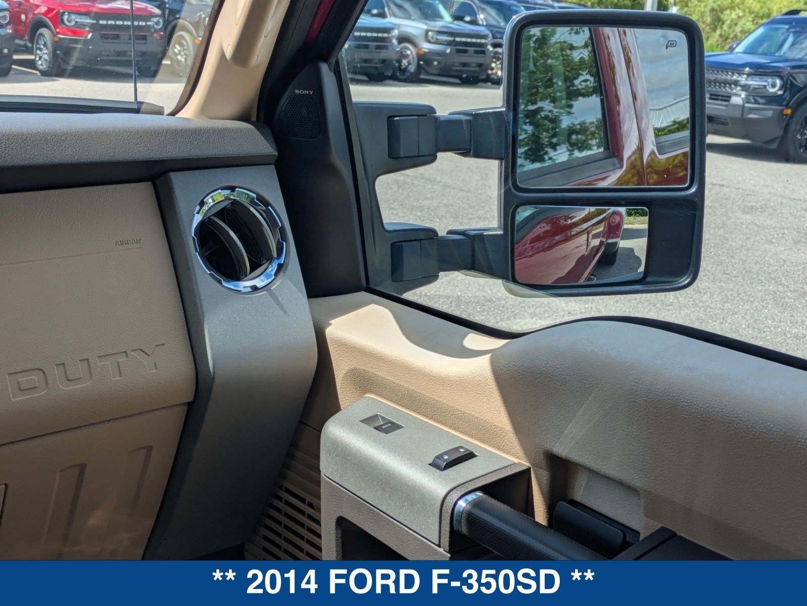 Used 2014 Ford F350 Lariat w/ Chrome Package AWD/4WD image 18