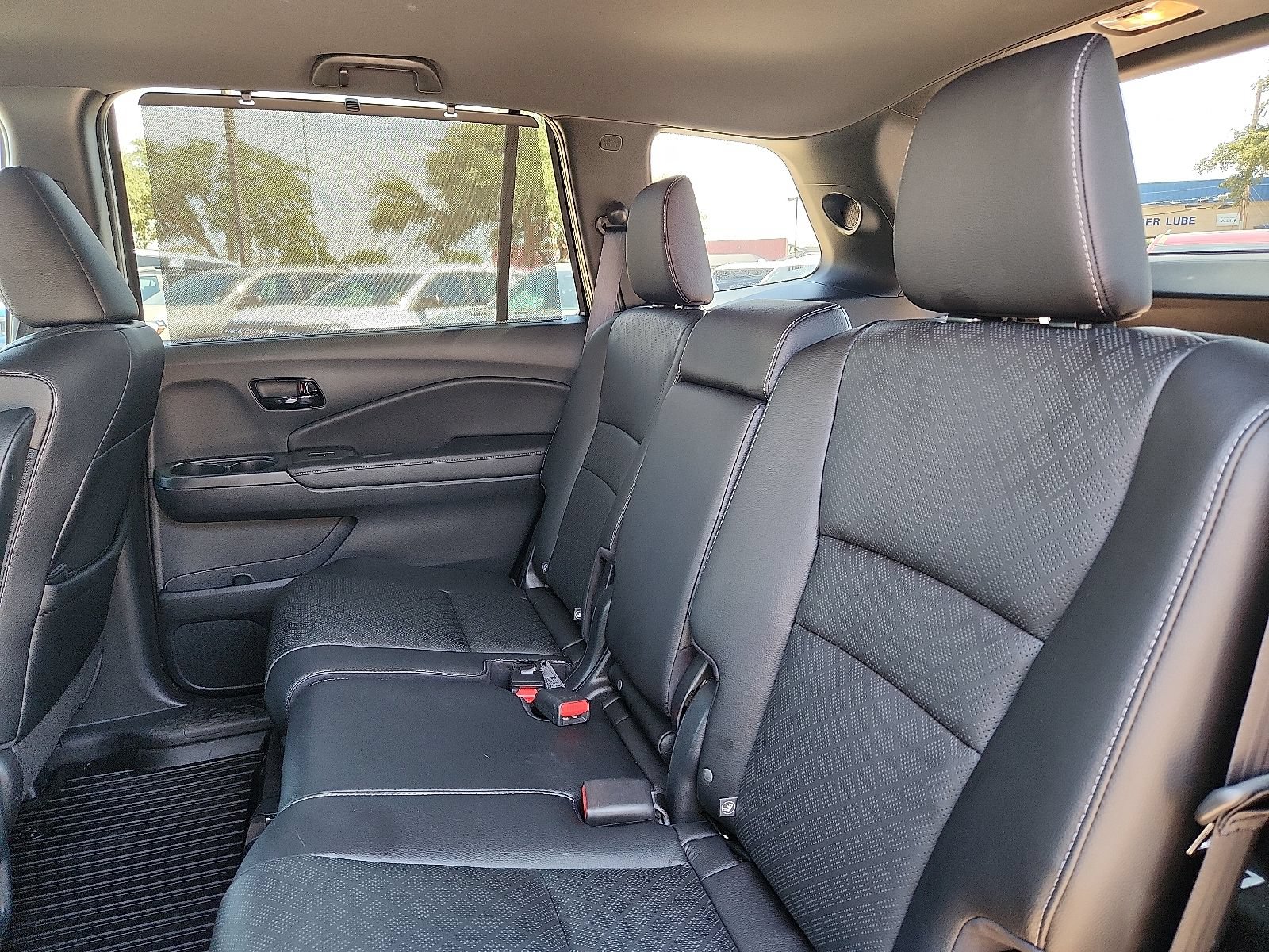 Used 2023 Honda Passport Elite image 12