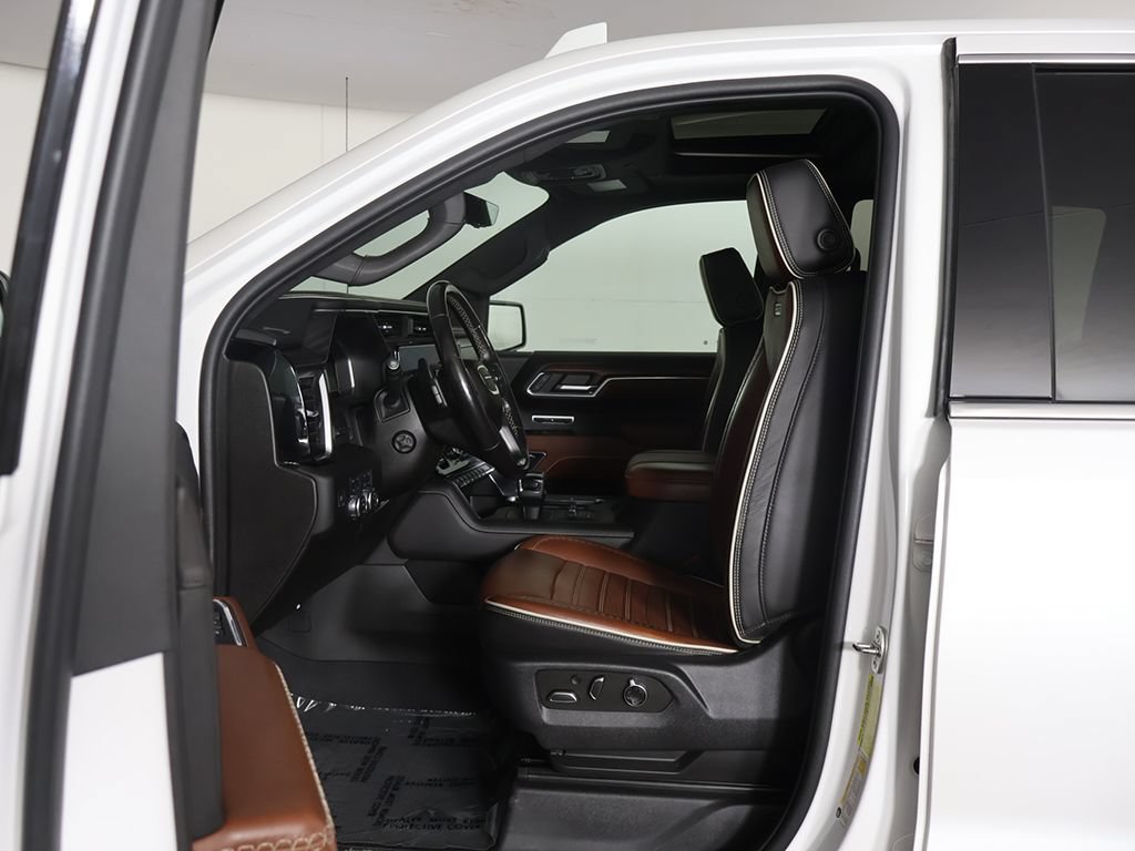 Used 2023 GMC Sierra 1500 Denali Ultimate AWD/4WD image 32