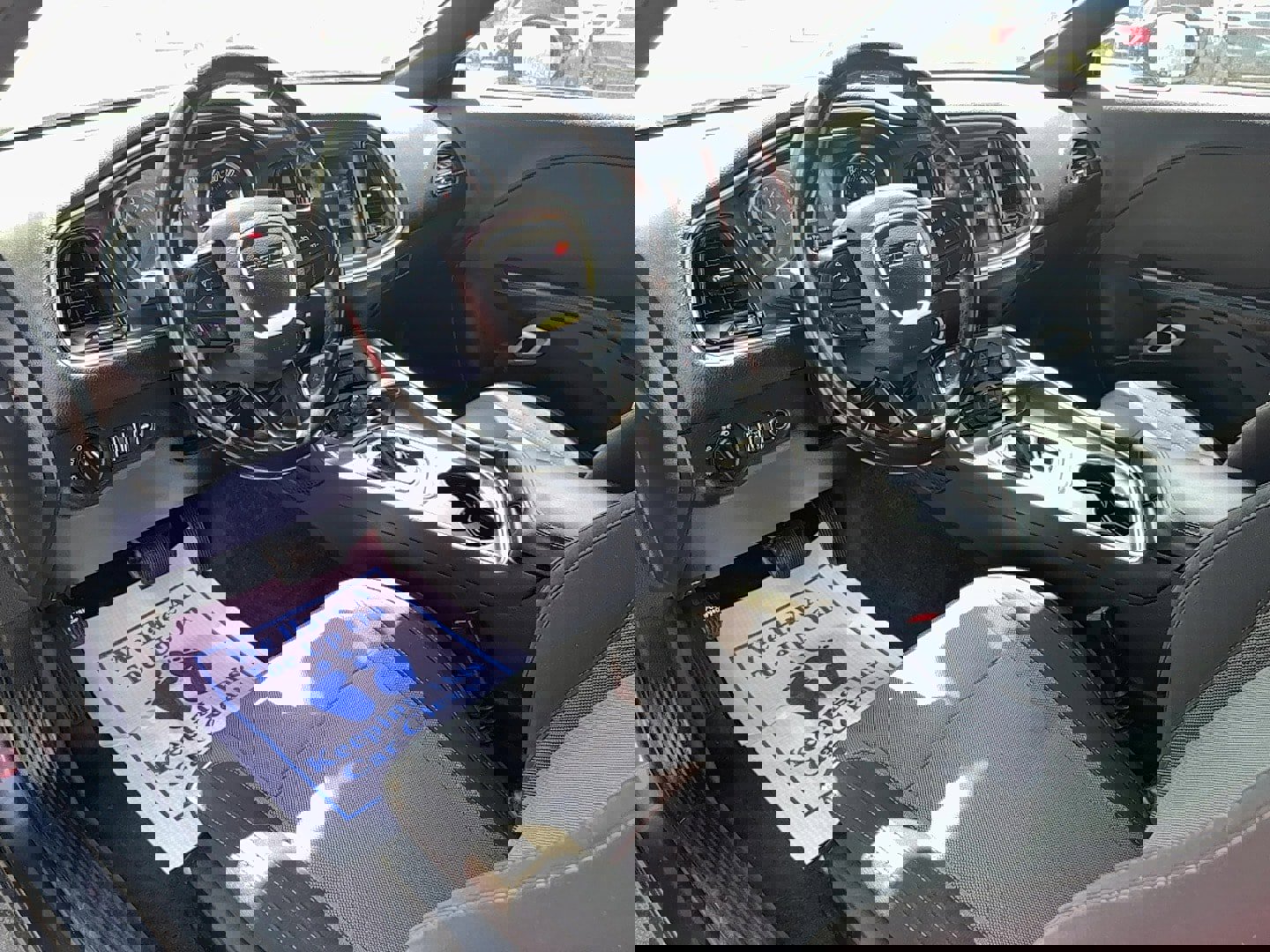 Used 2016 Dodge Challenger SXT image 13