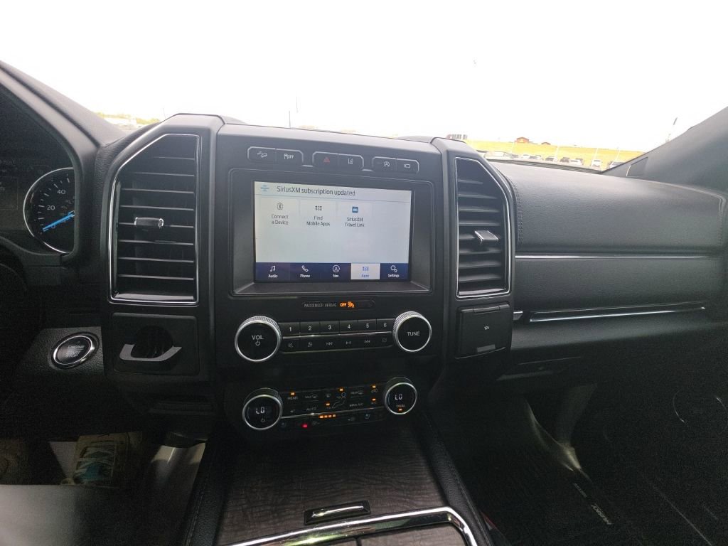 Used 2021 Ford Expedition Max Limited image 12