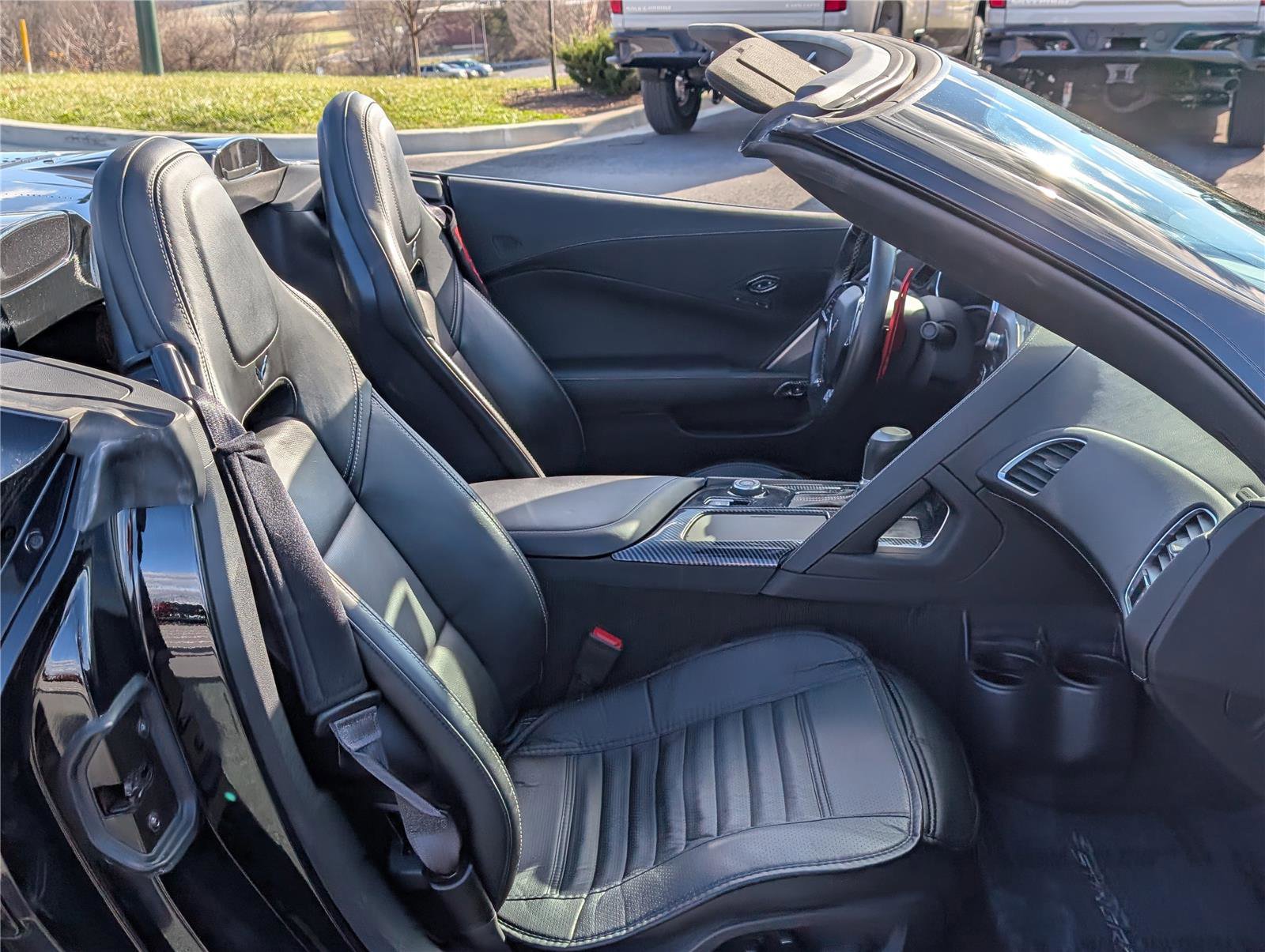 Used 2014 Chevrolet Corvette Stingray Convertible w/ 2LT Preferred Equipment Group image 11