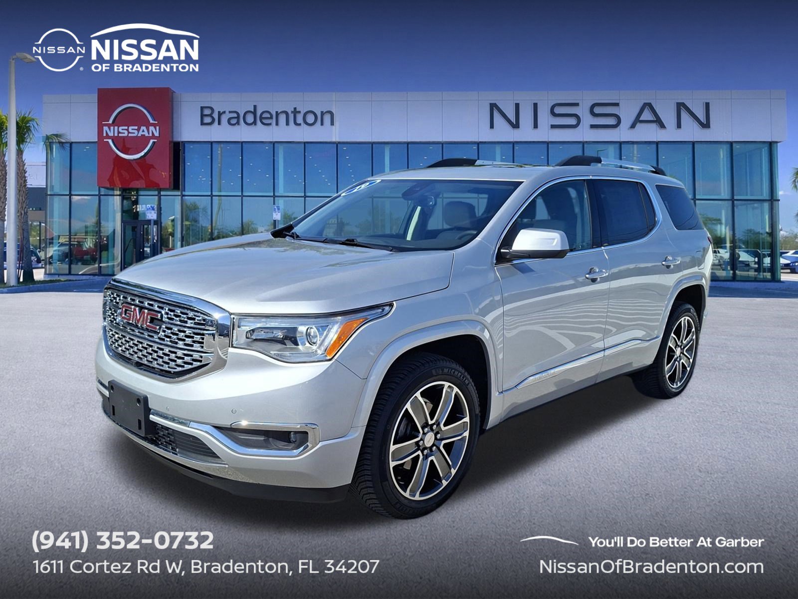 Used 2019 GMC Acadia Denali w/ Technology Package FWD image 1