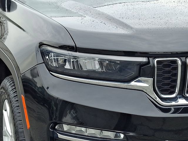 Used 2023 Jeep Grand Cherokee Limited image 9