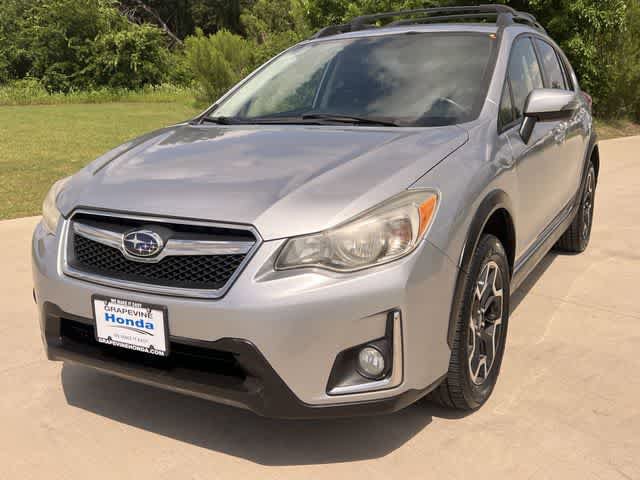 Used 2017 Subaru Crosstrek 2.0i Limited AWD/4WD image 2
