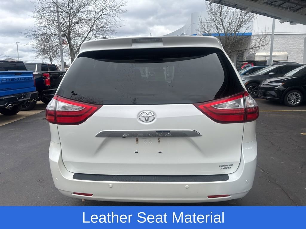 Used 2017 Toyota Sienna Limited Premium image 14