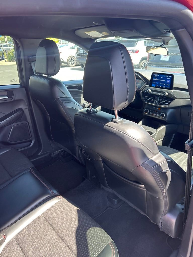 Used 2025 Ford Escape ST-Line AWD/4WD image 15