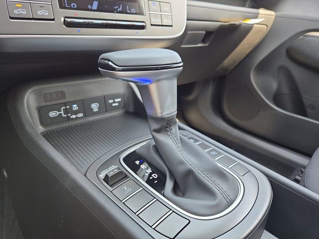 New 2025 Hyundai Kona SEL AWD/4WD image 17