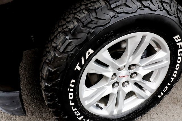 Used 2020 GMC Canyon SLE image 31