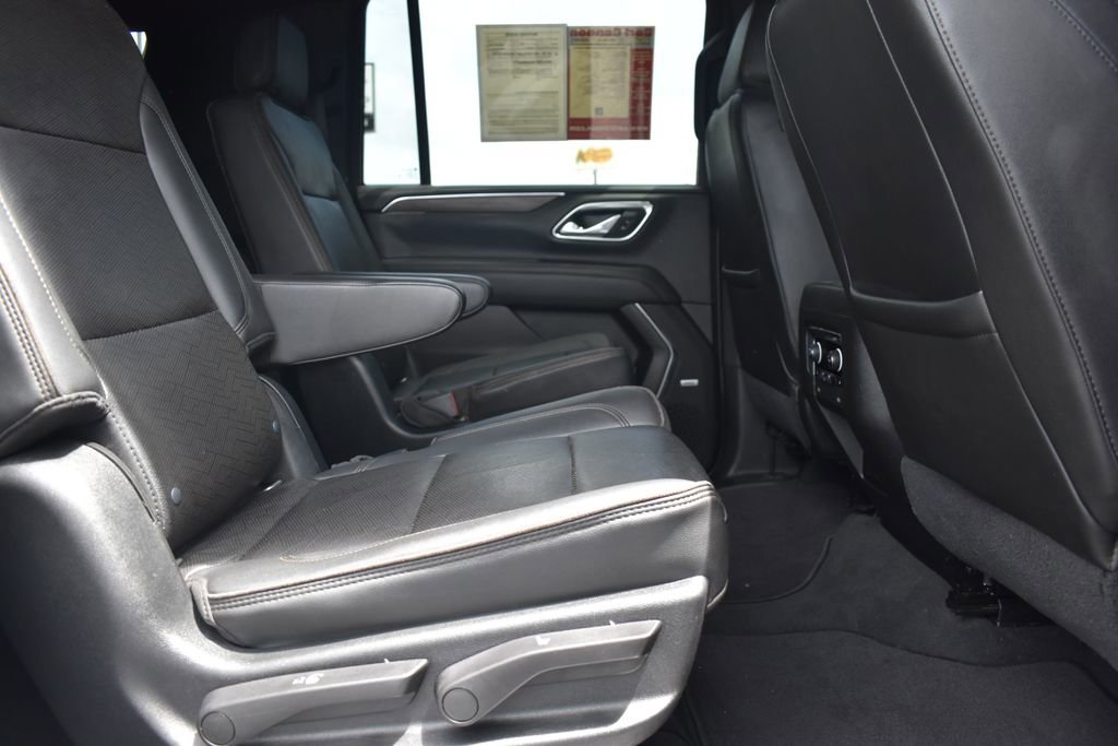 Used 2021 Chevrolet Suburban High Country w/ Premium Package AWD/4WD image 15