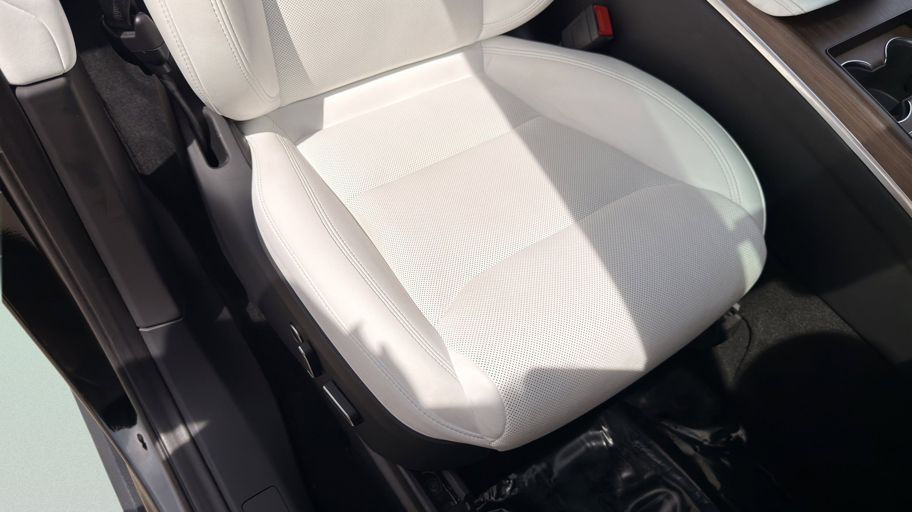 Used 2023 Tesla Model X Plaid image 53