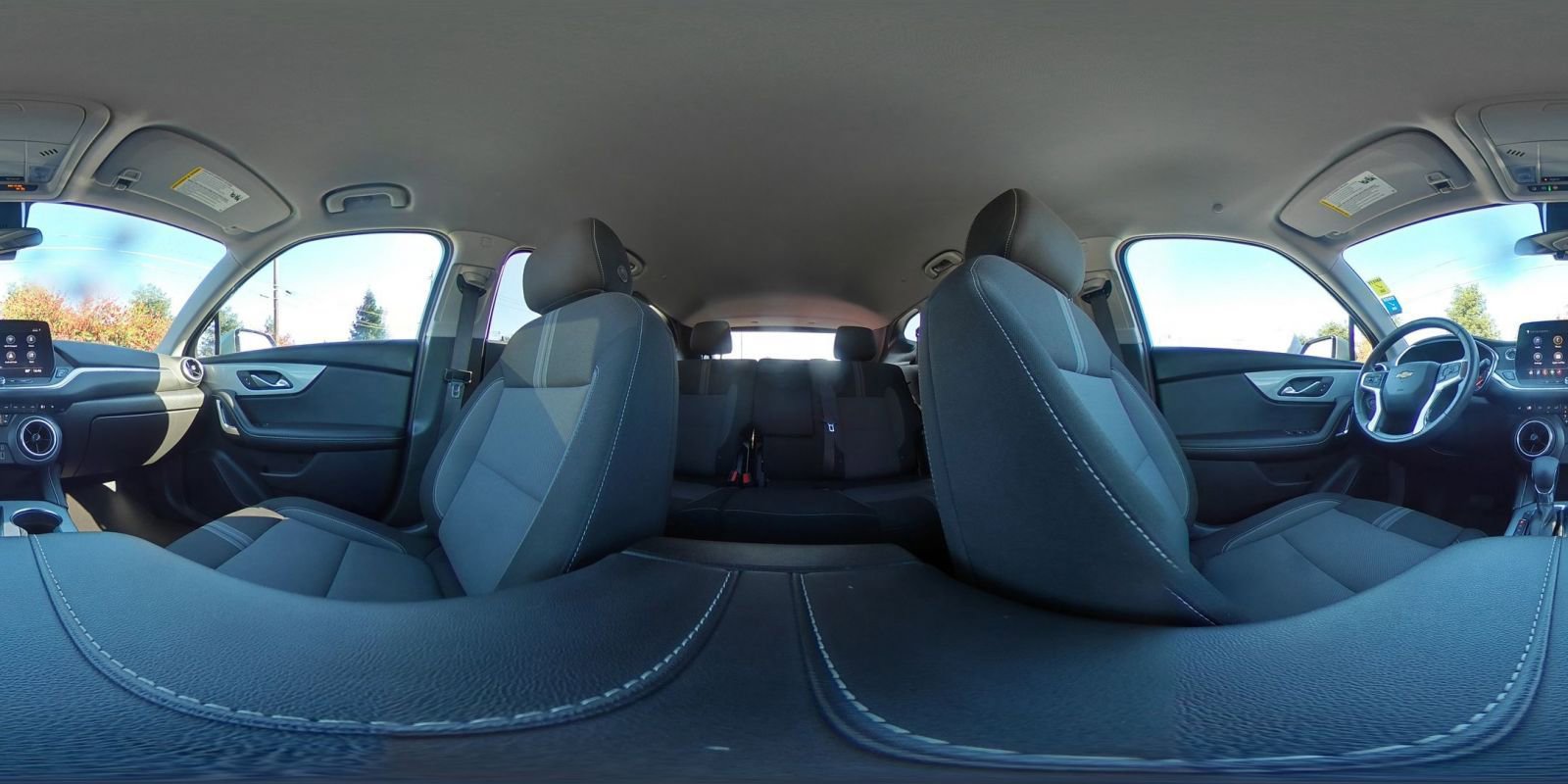 Used 2025 Chevrolet Blazer LT image 44