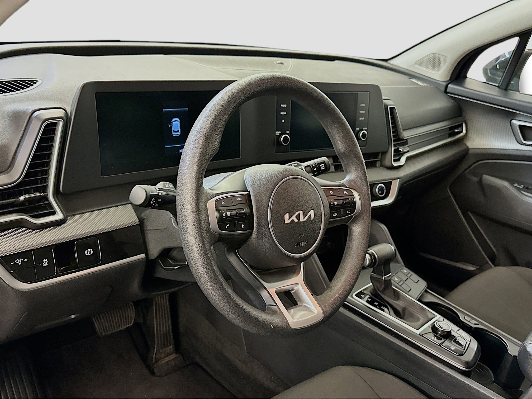 Used 2024 Kia Sportage LX image 18