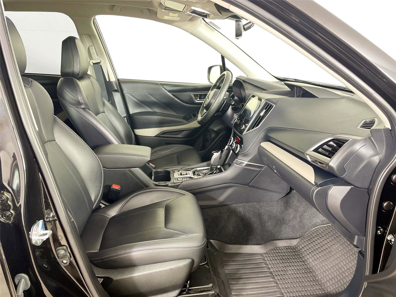 Used 2024 Subaru Forester Limited AWD/4WD image 28