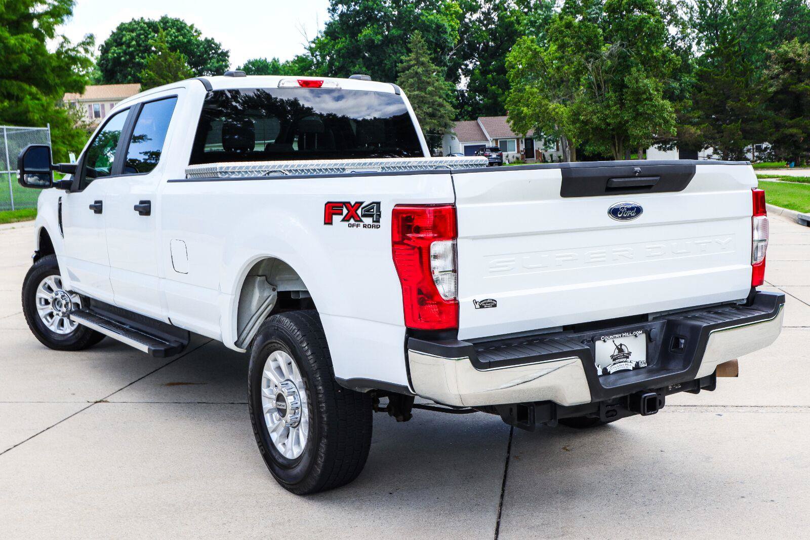 Used 2022 Ford F250 XL w/ STX Appearance Package AWD/4WD image 13