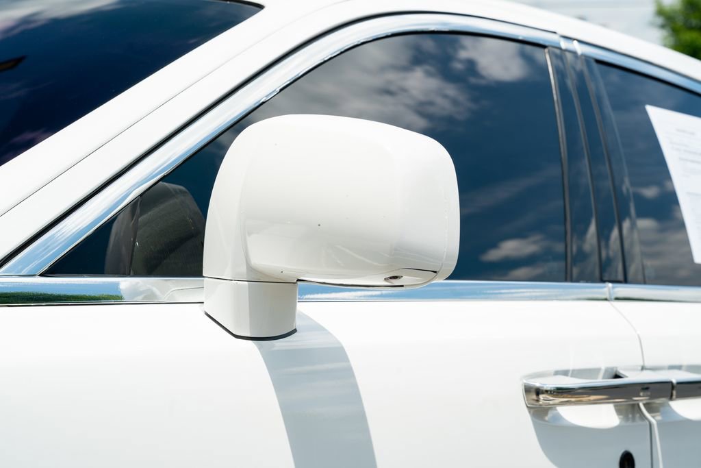 Used 2010 Rolls-Royce Ghost RWD image 24