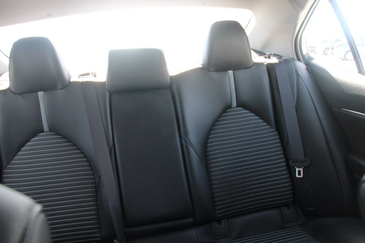 Used 2018 Toyota Camry SE w/ Protection Package (Q2) FWD image 21