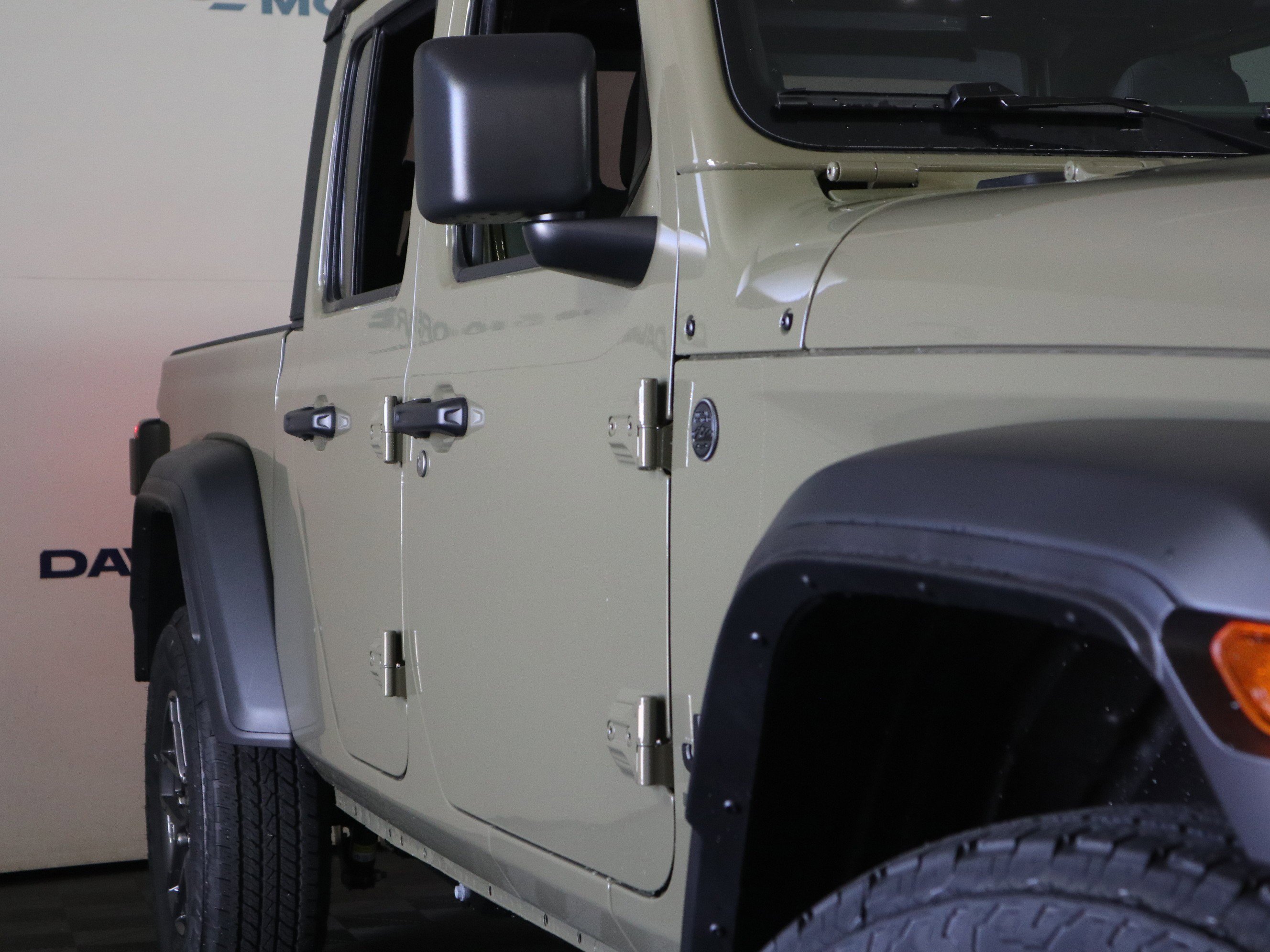 New 2026 Jeep Gladiator Sport AWD/4WD image 3