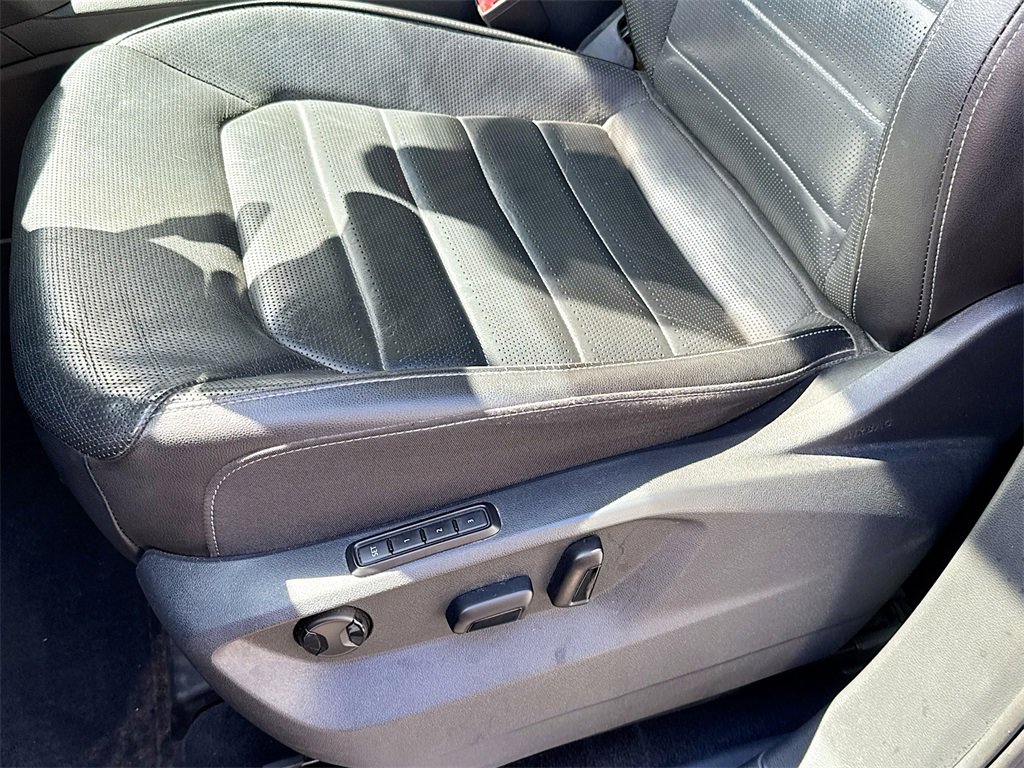 Used 2018 Volkswagen Atlas SEL Premium image 21