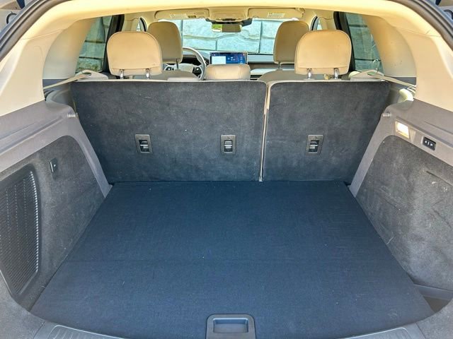 Used 2023 Lincoln Corsair Grand Touring w/ Equipment Group 302A image 11