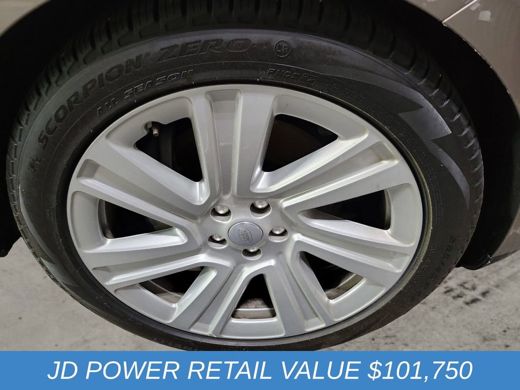 Used 2023 Land Rover Range Rover SE image 11