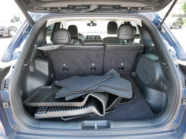 Used 2020 Jeep Cherokee Limited AWD/4WD image 11