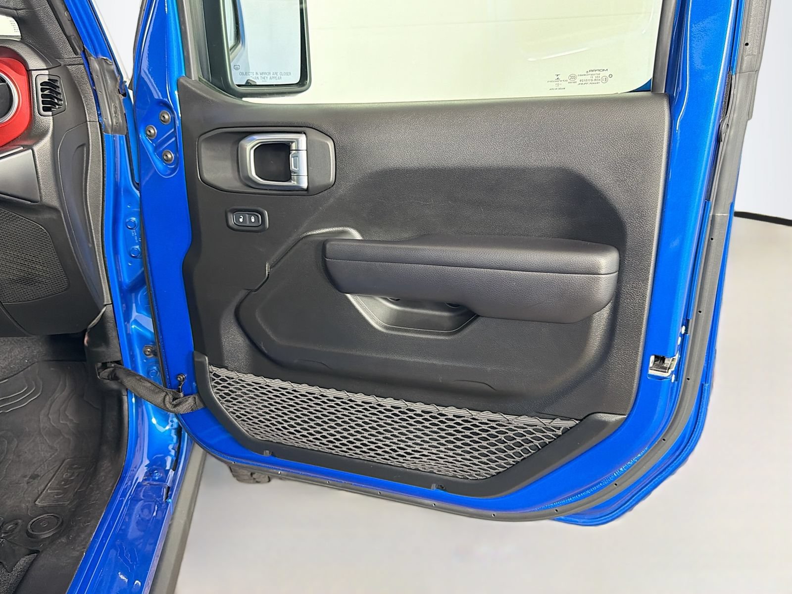 Used 2021 Jeep Wrangler Unlimited Rubicon AWD/4WD image 32