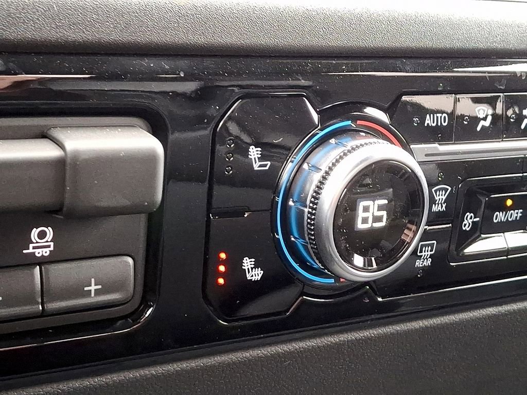 New 2026 GMC Sierra 1500 SLE image 16