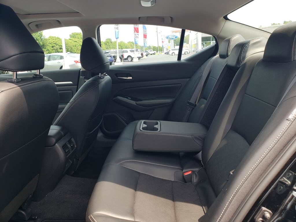 Used 2024 Nissan Altima 2.5 SL AWD/4WD image 13