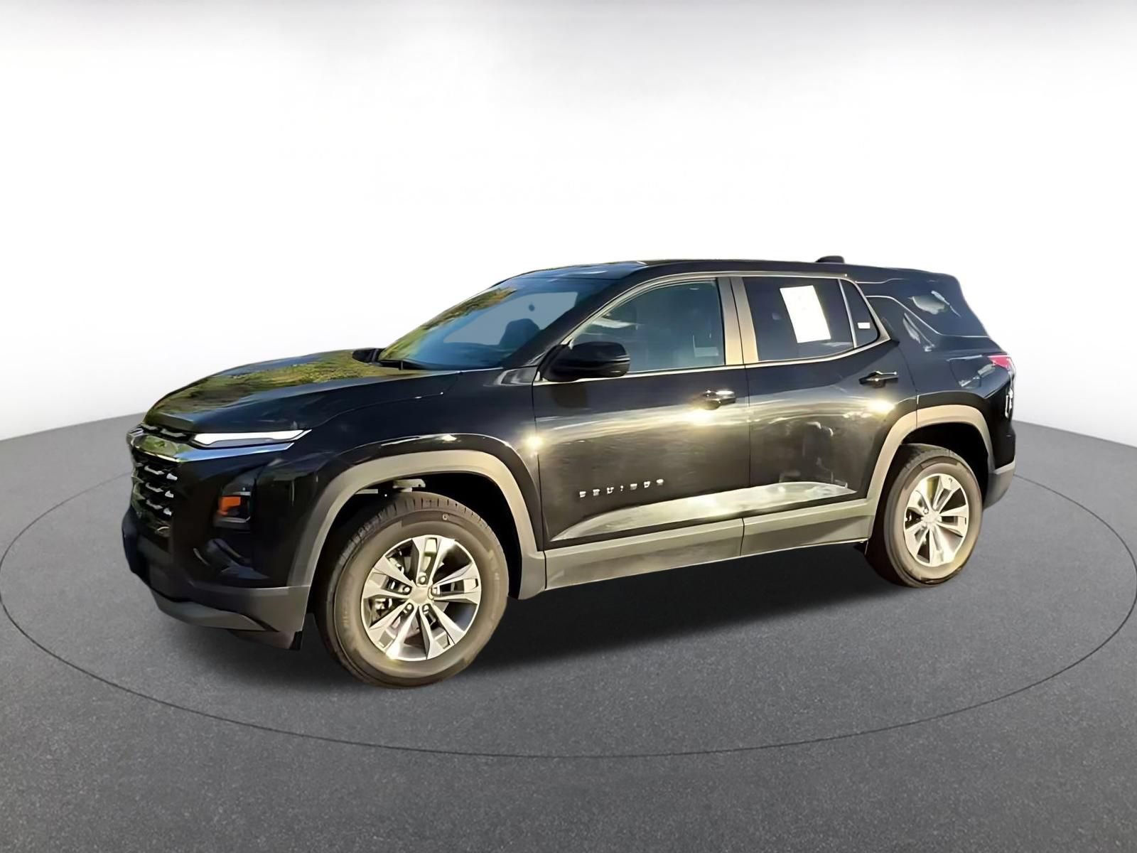 Used 2025 Chevrolet Equinox LT AWD/4WD image 6